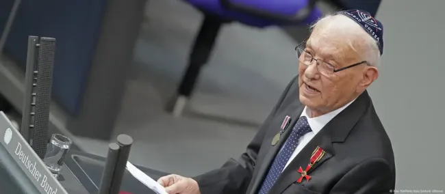 Новини Вінниці - фото з Колишній в’язень бершадського гетто Роман Шварцман зустрівся з Андрієм Єрмаком