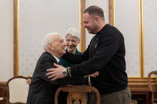 Новини Вінниці - фото з Колишній в’язень бершадського гетто Роман Шварцман зустрівся з Андрієм Єрмаком