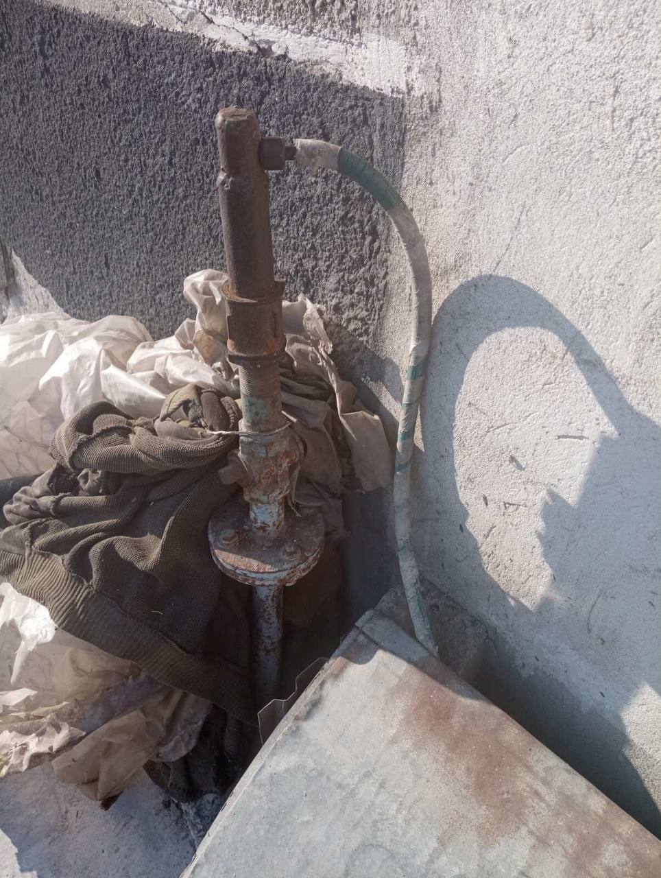 На зображенні може бути: водонагрівач