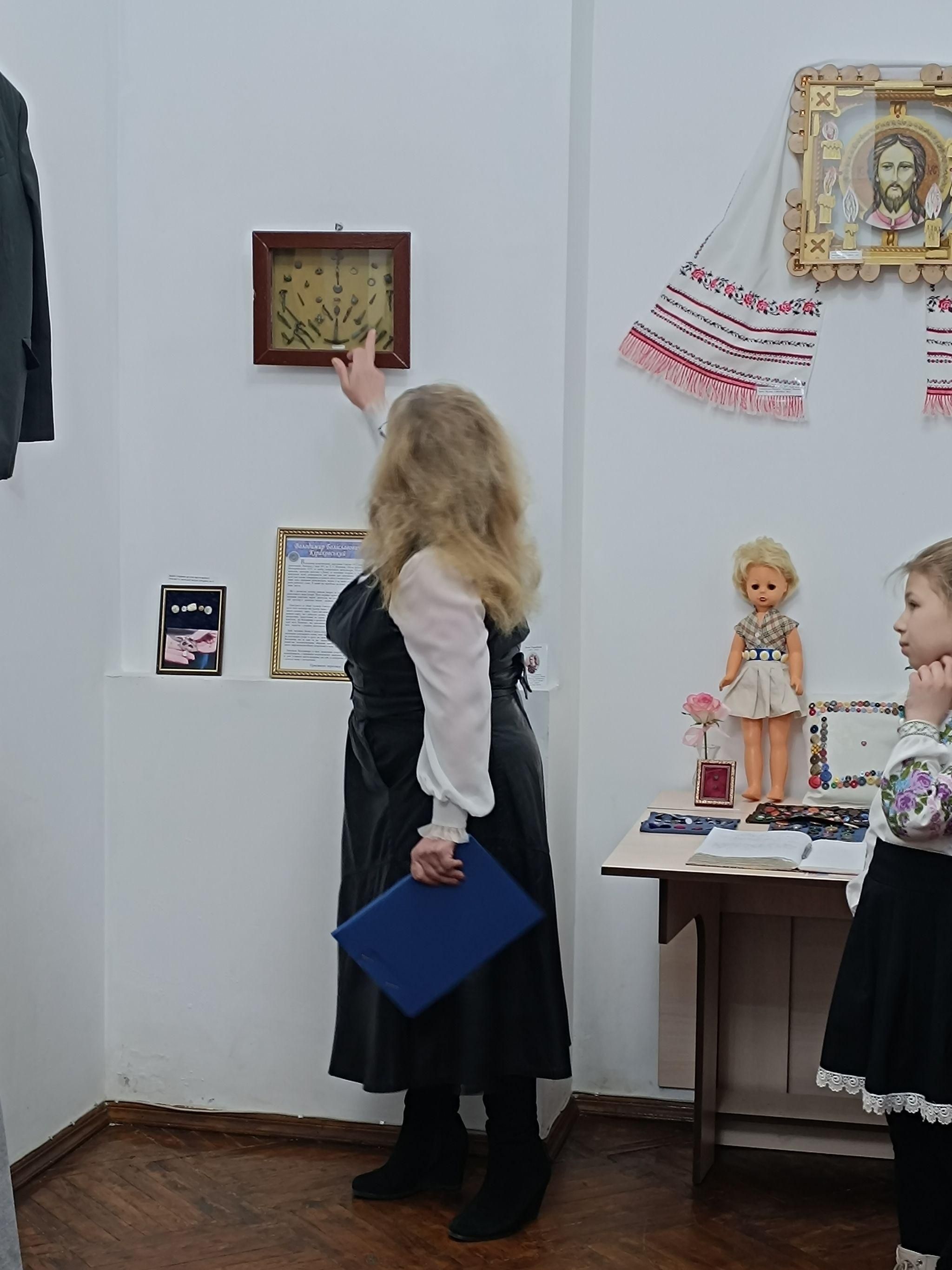 Новини Козятина - фото з Козятинець Володимир Кіраковський колекціонує ґудзики