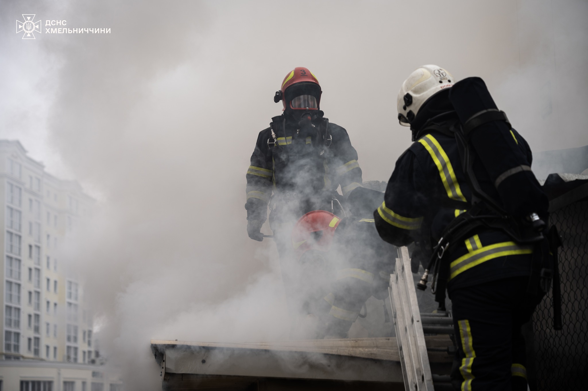 Новини Хмельницького - фото з Пожежа в ТЦ «Агора» на Озерній: що відомо (ВІДЕО)