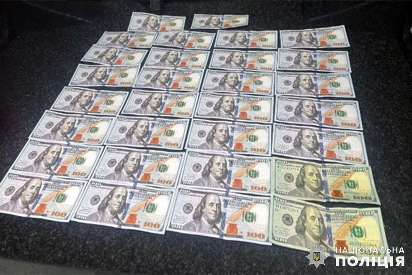 Новини Хмельницького - фото з Обіцяв допомогти з відстрочкою: на Хмельниччині за хабар затримали військового