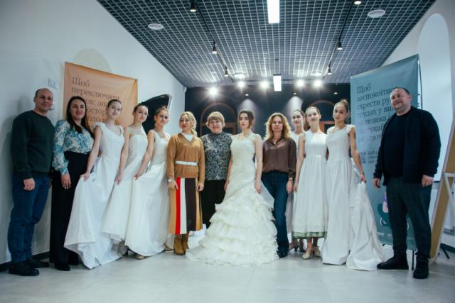 Новини Житомира - фото з «Кохання, що перемагає війну»: У Житомирі стартувала благодійна акція для наречених військовослужбовців. ФОТО. ВІДЕО