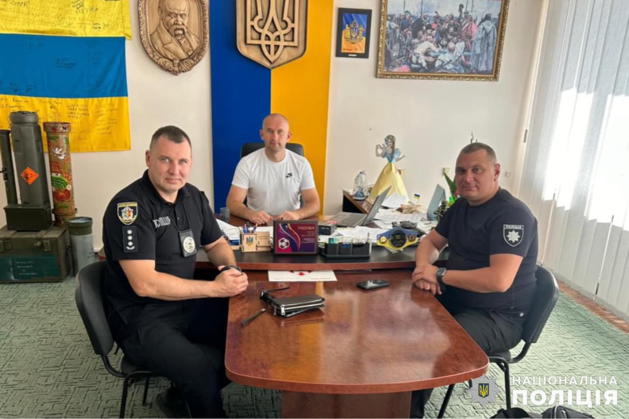 Новини Хмельницького - фото з Скільки заробляють головні полісмени Хмельницького (ІНФОГРАФІКА)