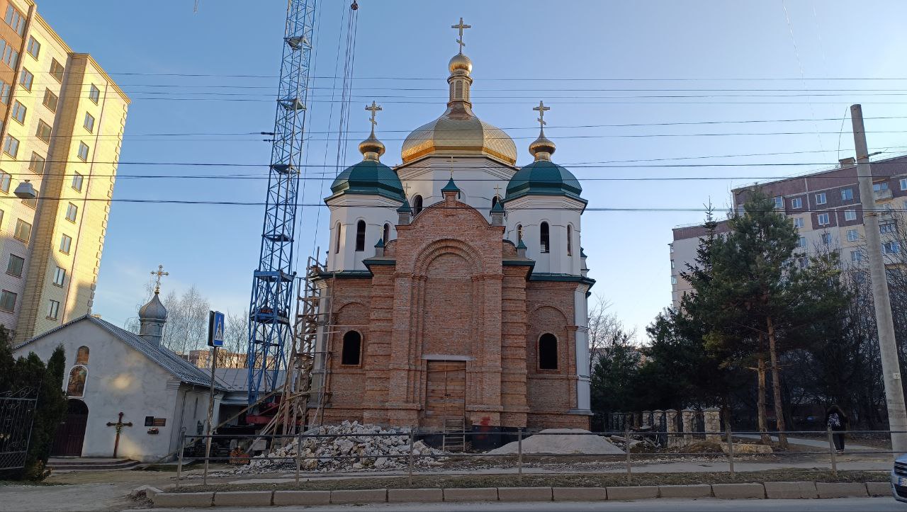 Здали в експлуатацію храм із багатоквартирним будинком на Курбаса

                                
                                                            









                                            mode_comment
                      