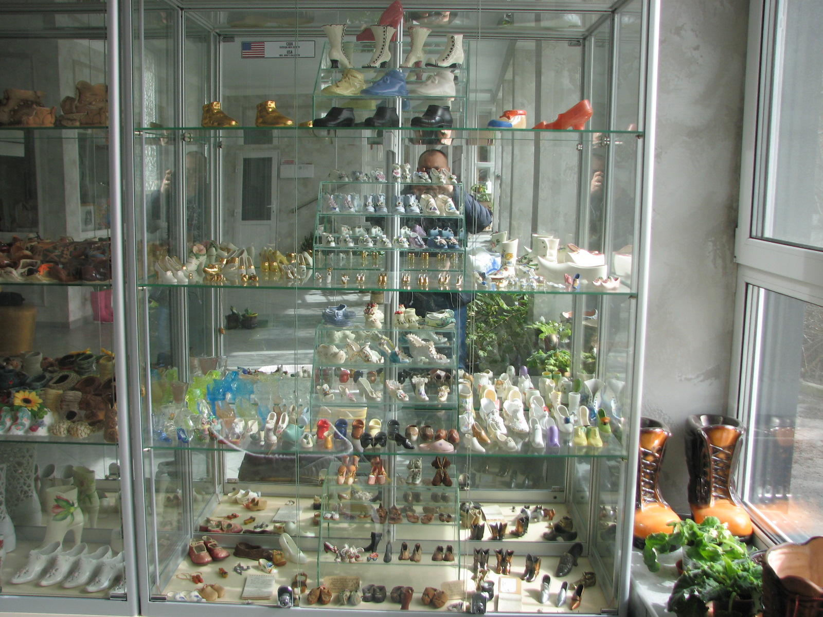 Новини Вінниці - фото з Розташований у Хмільнику музей «Черевичок» — єдиний в Україні музей сувенірних чобітків