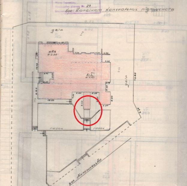 Новини Тернополя - фото з Дім печалі: чому померлих не виносять через центральний вхід, а рідні мліють від задухи