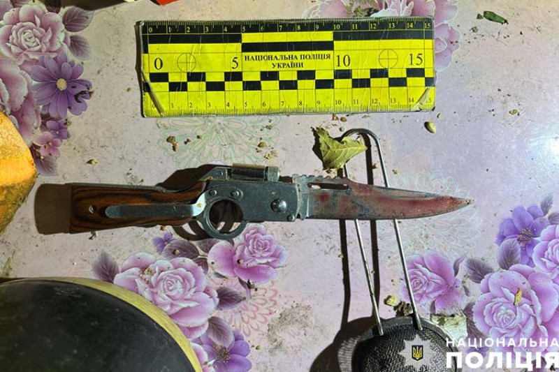 Новини Тернополя - фото з У Почаєві чоловік завдав смертельних ножових поранень знайомому