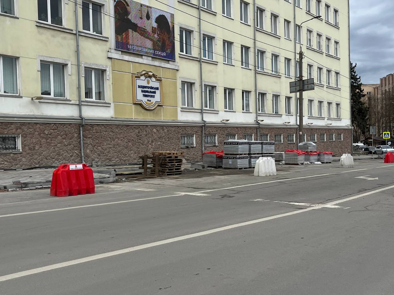 Новини Тернополя - фото з У Тернополі облаштовують безбар’єрні маршрути: які вулиці обрали для оновлення