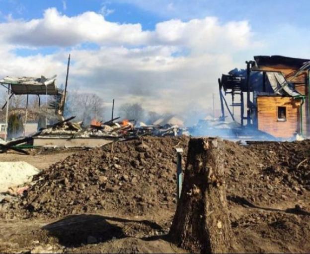 Новини Тернополя - фото з Мали святкувати сторіччя храму, а все згоріло вщент. Люди об'єдналися, щоб звести нову церкву