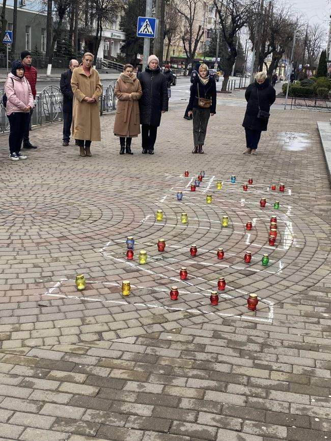 Новини Вінниці - фото з У Вінниці відзначили День пам’яті жертв авіаудару по Маріуполю