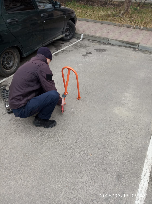 Новини Тернополя - фото з На Корольова демонтували чотири паркувальні блокіратори