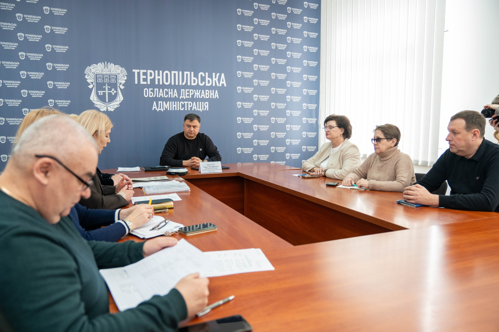 Новини Тернополя - фото з На Тернопільщині створять мережу просторів психологічної допомоги та психосоціальної підтримки На зображенні може бути: 4 людини та текст