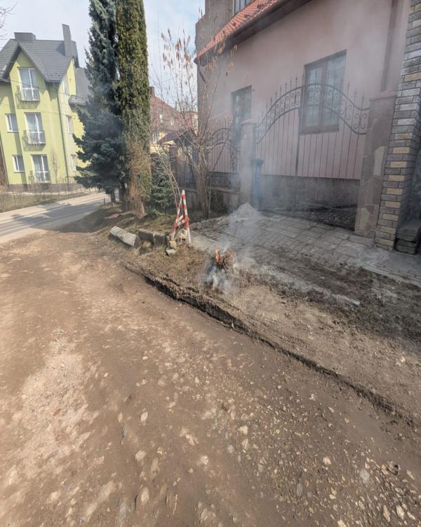 Новини Тернополя - фото з Сім протоколів склали муніципали на тернополян за підпали