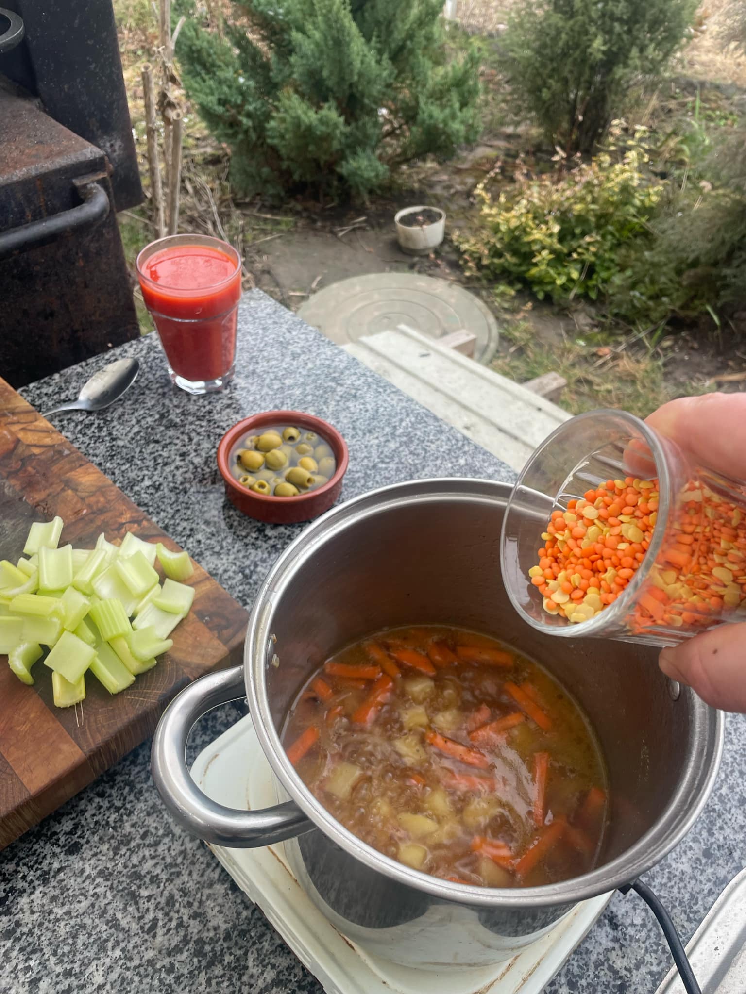 Новини Тернополя - фото з Готуємо крем-суп із сочевиці та пасту з оливок