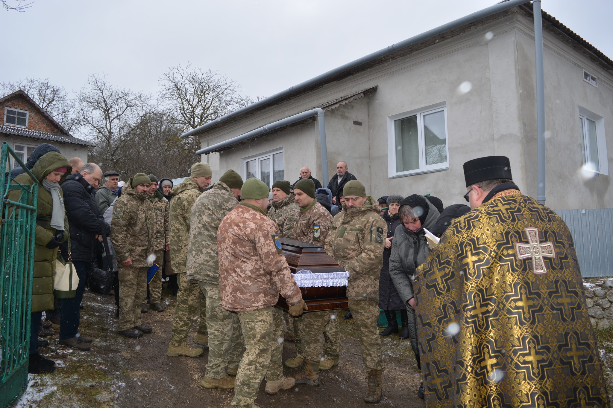 На зображенні може бути: 12 людей та текст