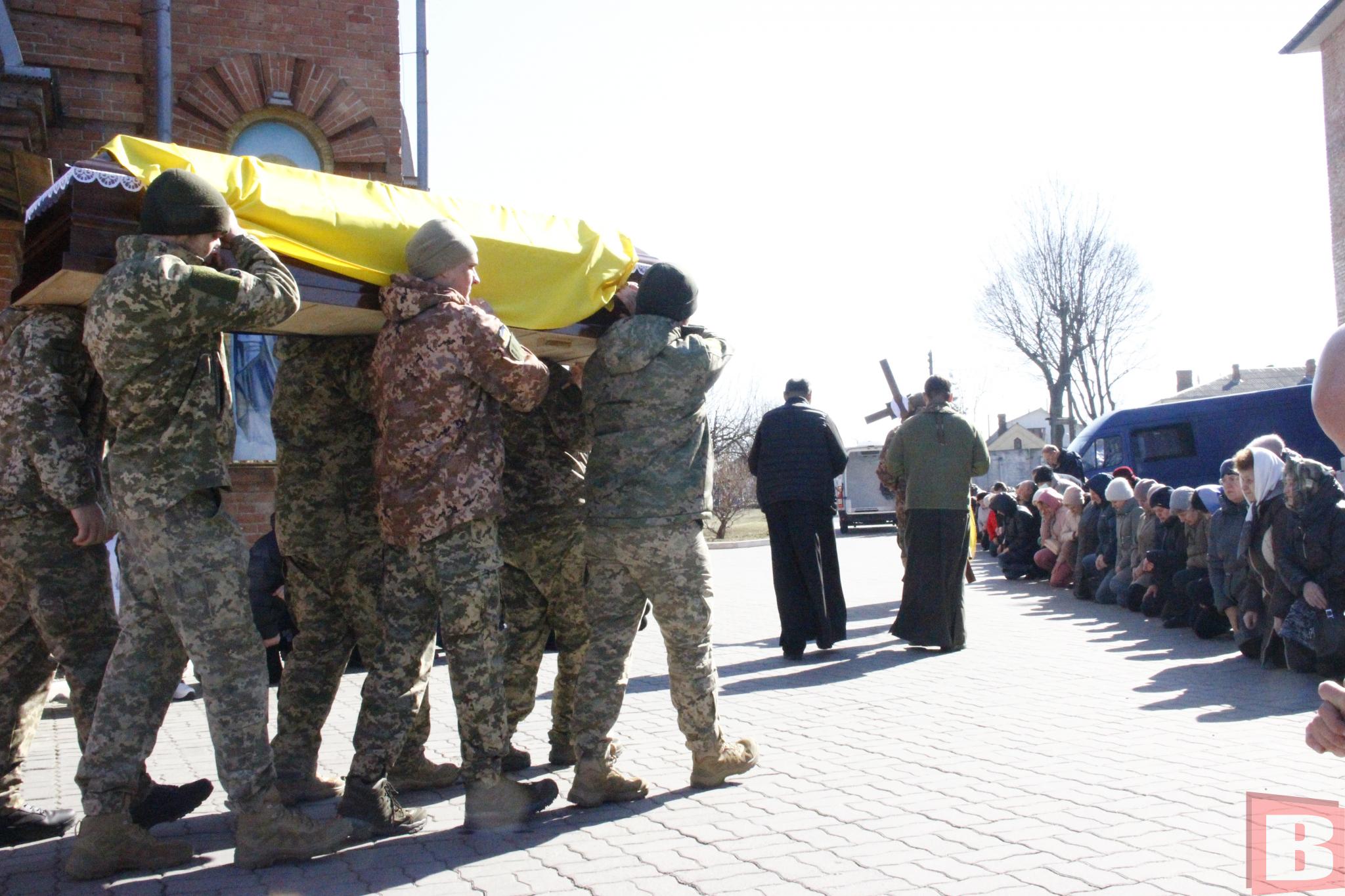 Новини Хмельницького - фото з «Я піду, щоб не йшли мої сини»: у Хмельницькому попрощалися із Віктором Гершуком