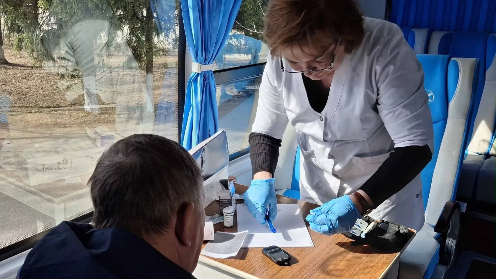 Новини Вінниці - фото з Сьогодні на площі Небесної сотні працює для всіх вакцинобус