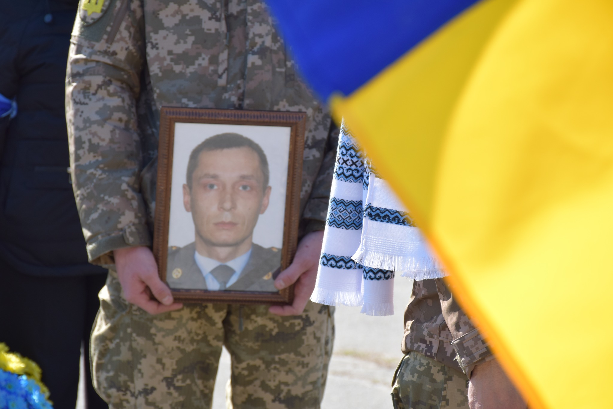 Новини Хмельницького - фото з «На щиті» повернулось троє військових з Хмельниччині. Наймолодшому – 22