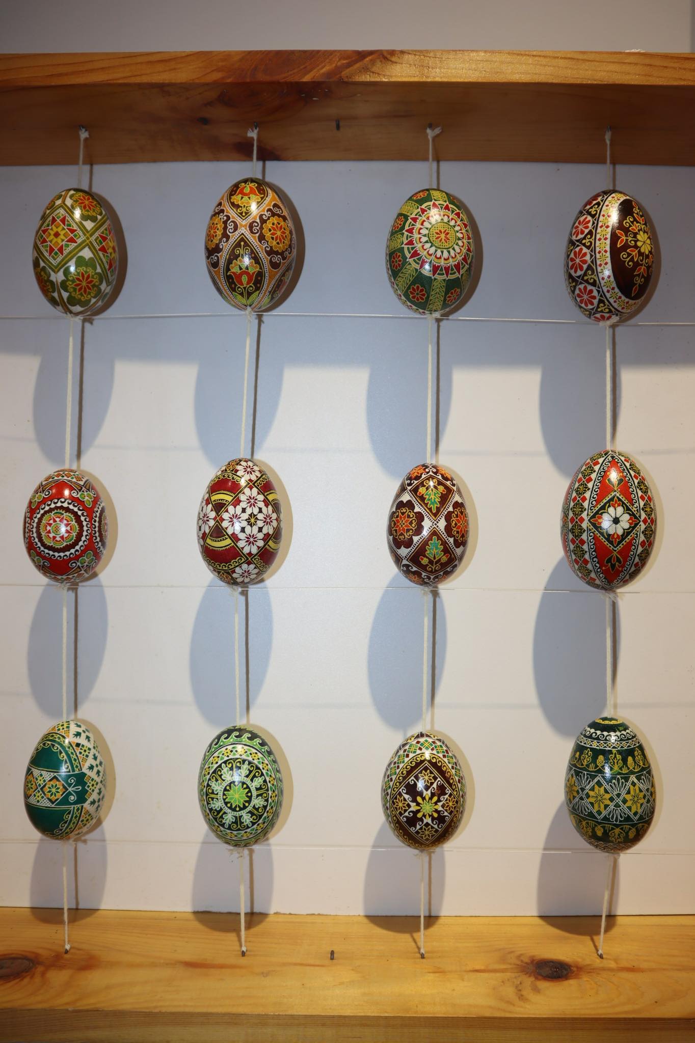 Новини Тернополя - фото з Подружжя Цікалів 40 років відроджують народні традиції і створюють авторські писанки