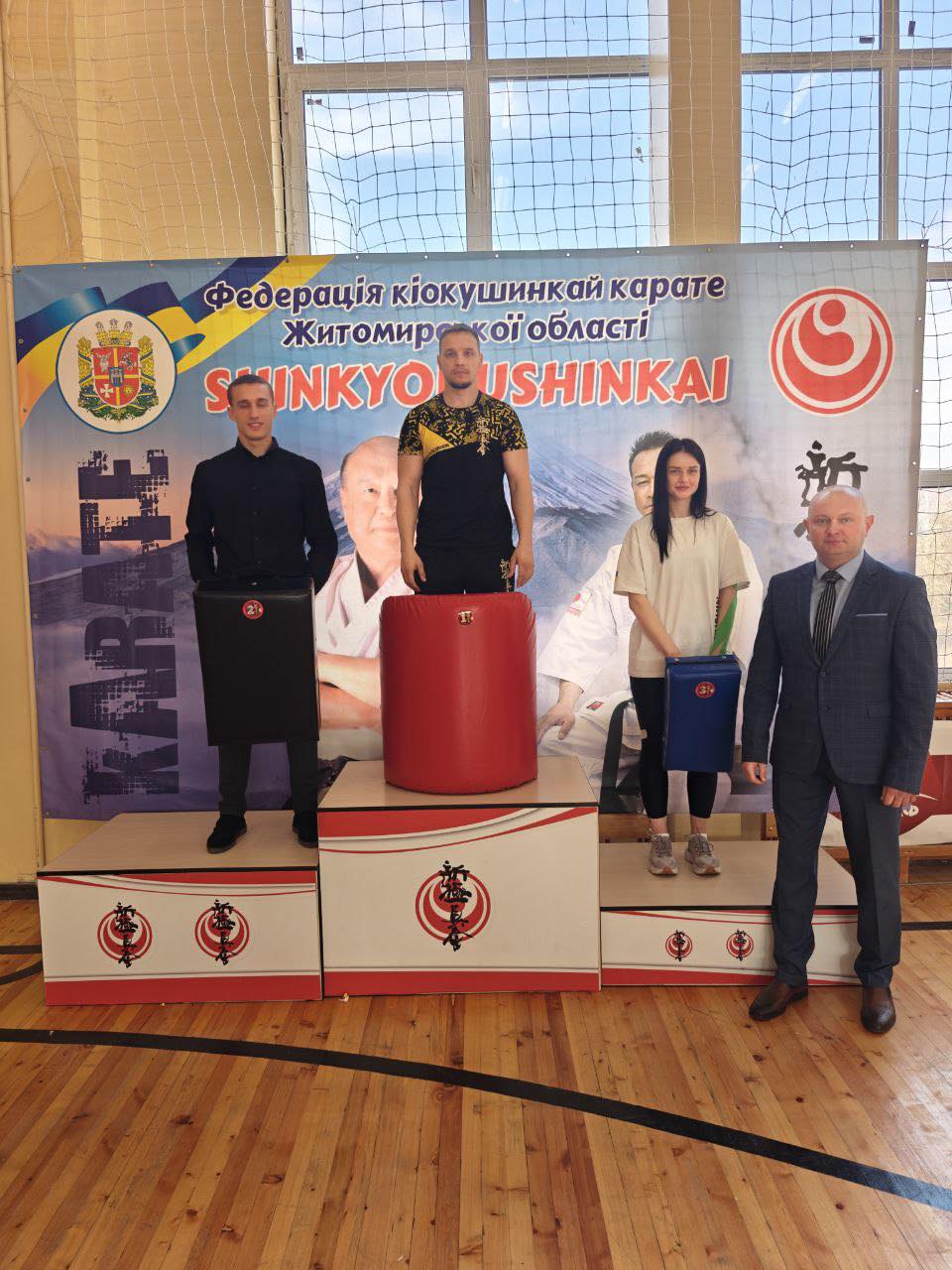 Новини Козятина - фото з «Тако» із Звягеля привезли 26 медалей, а Легіон у Вінниці взяв три очка