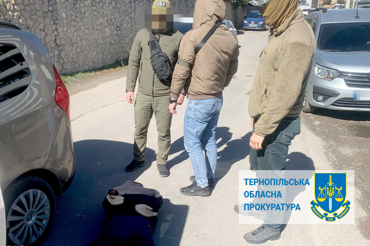 Новини Тернополя - фото з У Тернополі чоловік з жінкою готували вибухи поблизу ТЦК