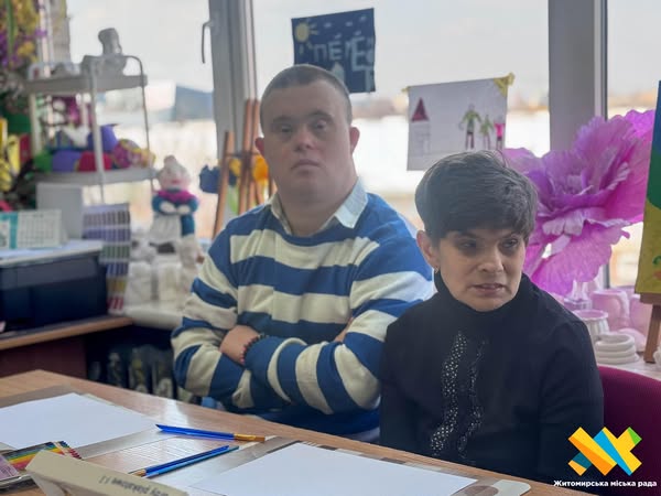 Новини Житомира - фото з Мистецтво кінчиками пальців: у Житомирі стартував грантовий проєкт для сонячних людей