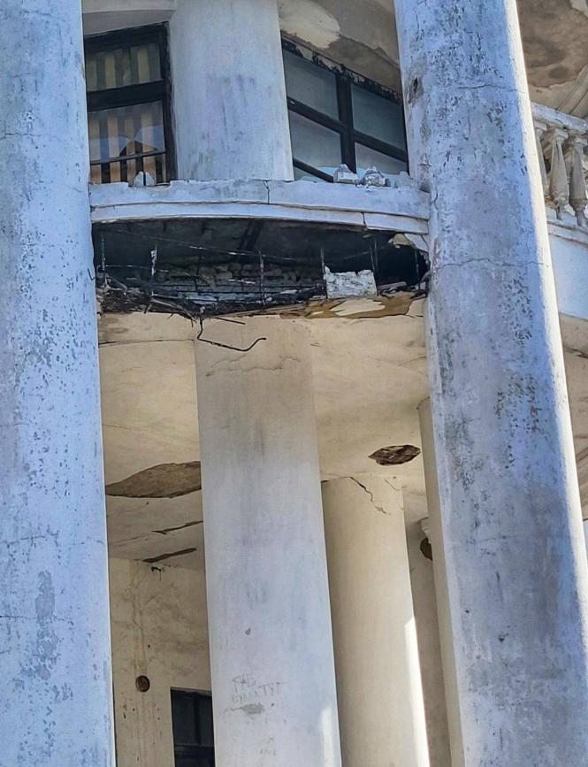 Новини Козятина - фото з Занепад історії: унікальний палац у нашому районі руйнується на очах