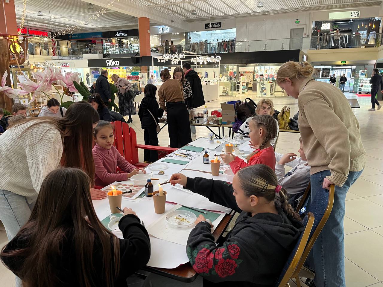 Новини Тернополя - фото з У Тернополі безоплатно навчають давніх технік писанкарства. Розповідаємо, як долучитися
