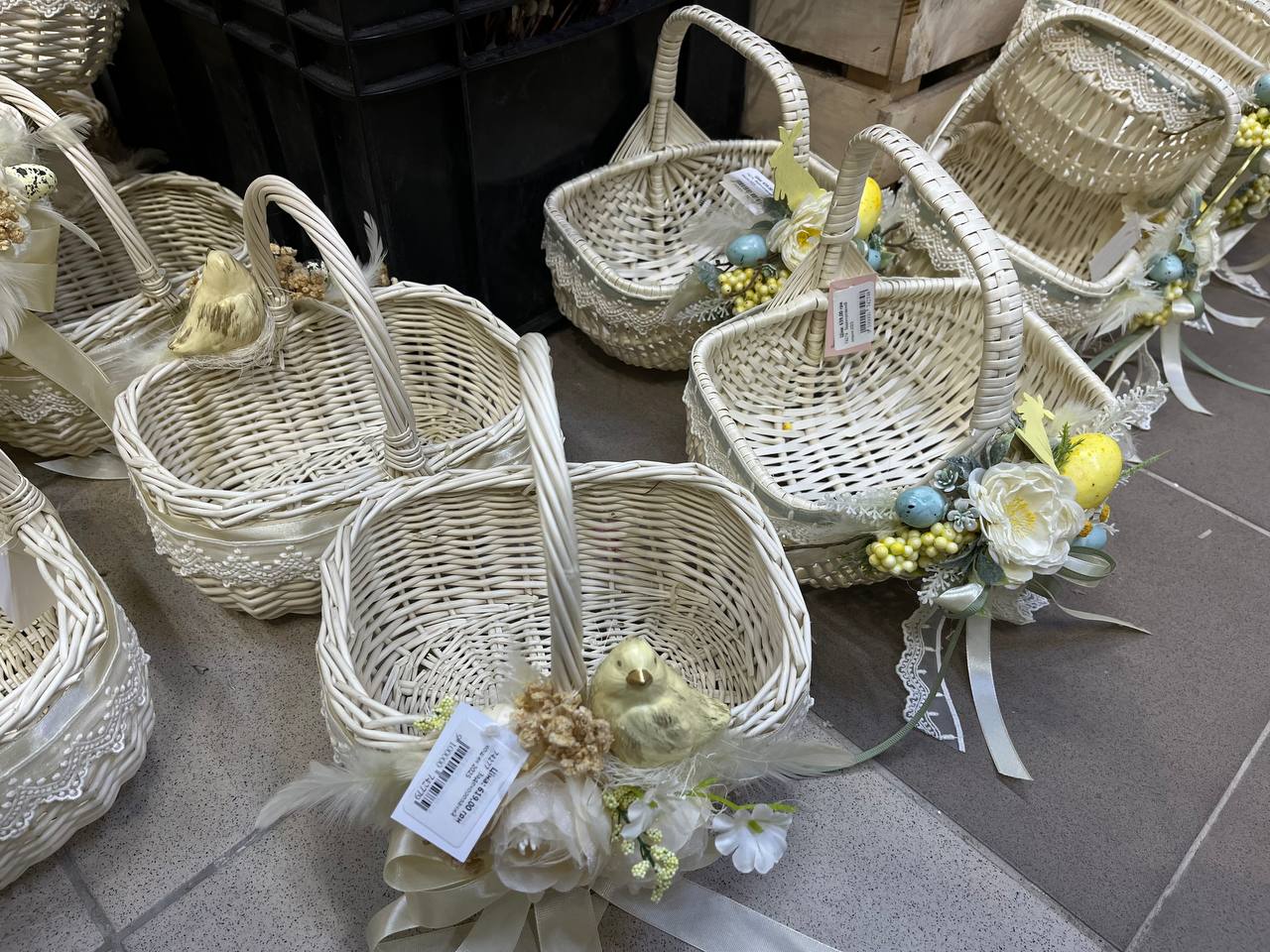 Новини Тернополя - фото з Форми для пасок, декорації та плетені кошики: де тернополянам дешевше придбати атрибутику до Великодня