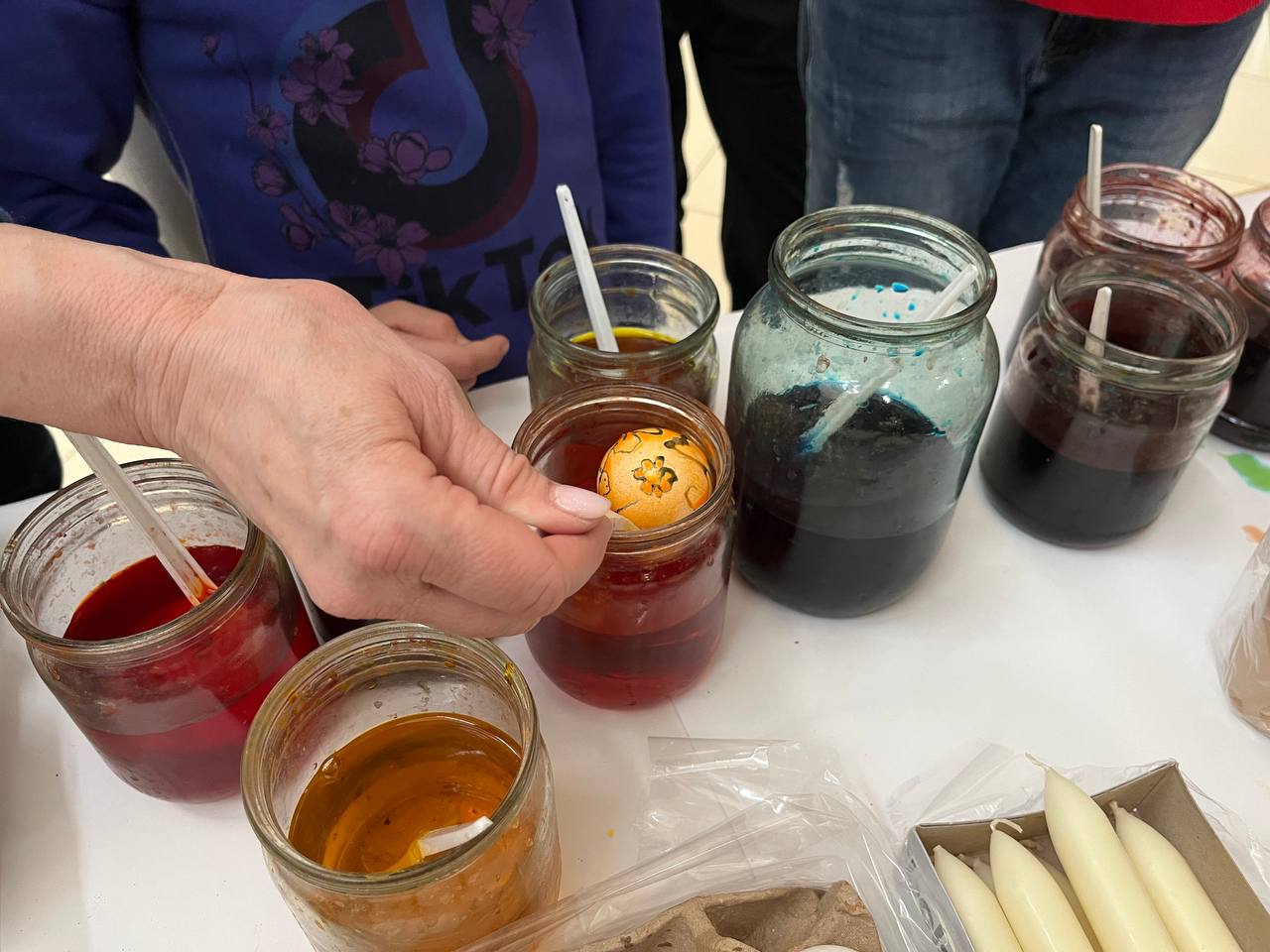 Новини Тернополя - фото з У Тернополі безоплатно навчають давніх технік писанкарства. Розповідаємо, як долучитися