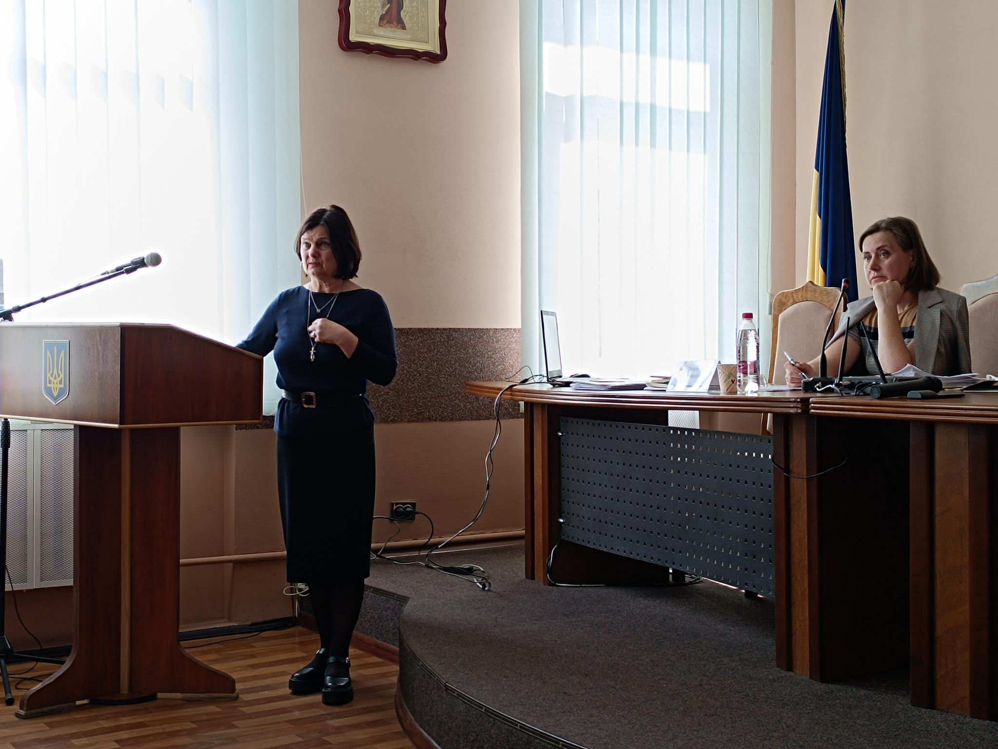 Новини Козятина - фото з «Потрібно привести до ладу ялинки на площі, тому що вони загинуть»