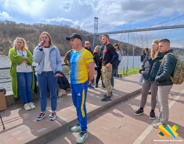 Новини Житомира - фото з «Сильні духом»: у Житомирі ветерани веслували на човнах «Дракон»