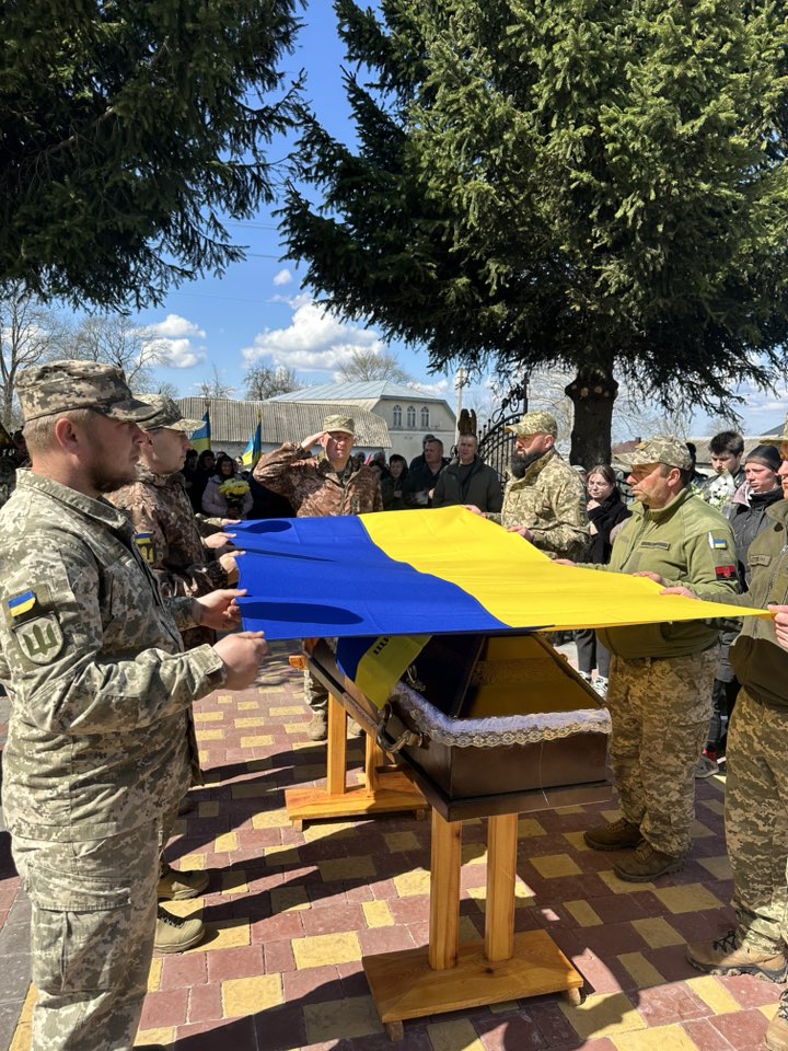 Новини Тернополя - фото з Тернопільщина попрощалася із Героями Сергієм Лясковичем та Андрієм Лагуном