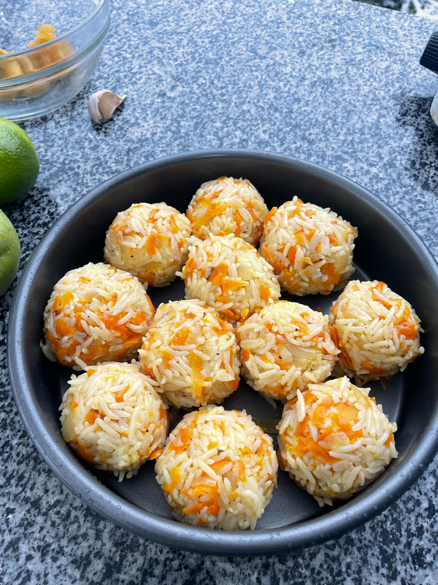 Новини Тернополя - фото з Готуємо тефтелі без м'яса та салат з гранатом