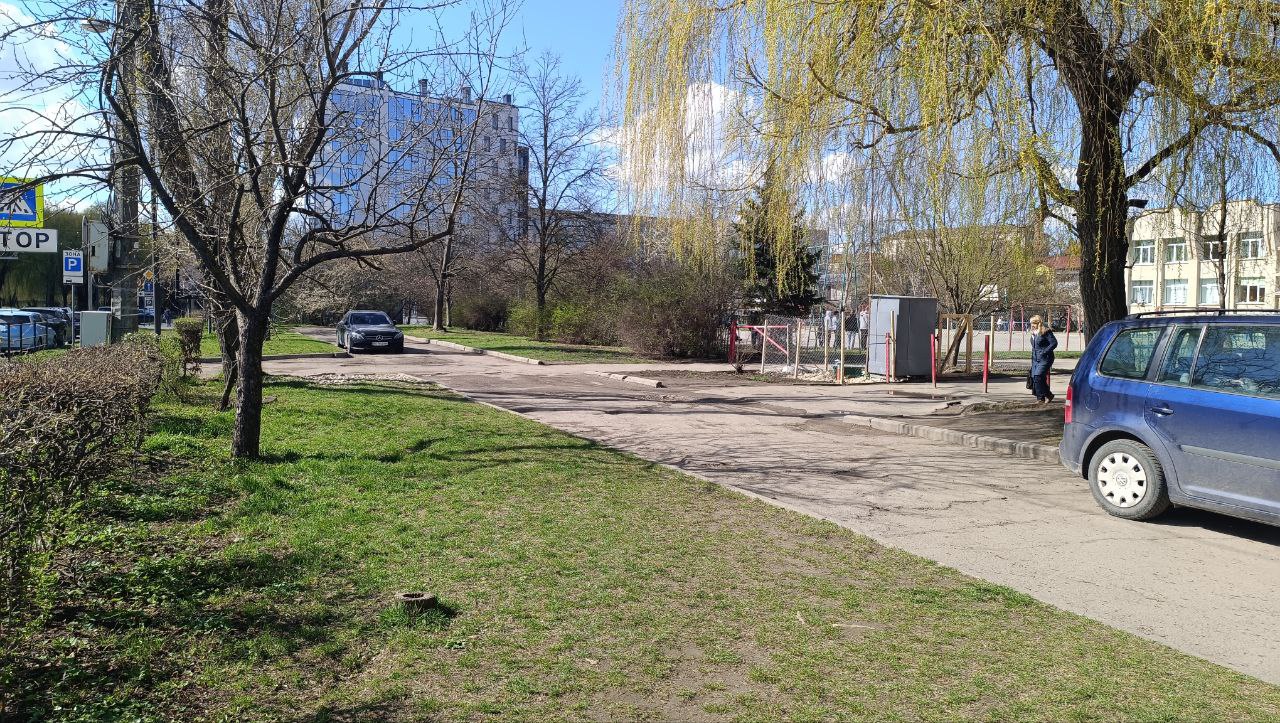 Новини Тернополя - фото з На Торговиці буде нова парковка. Для кого вона і хто платить за роботи?
