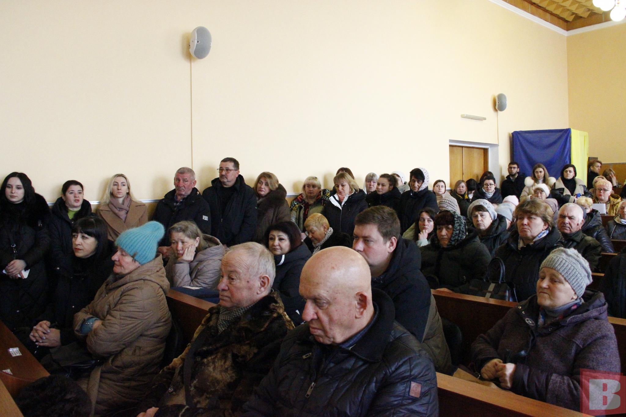 Новини Хмельницького - фото з Долю райлікарні мали вирішити в Хмельницькому: сесія не відбулася