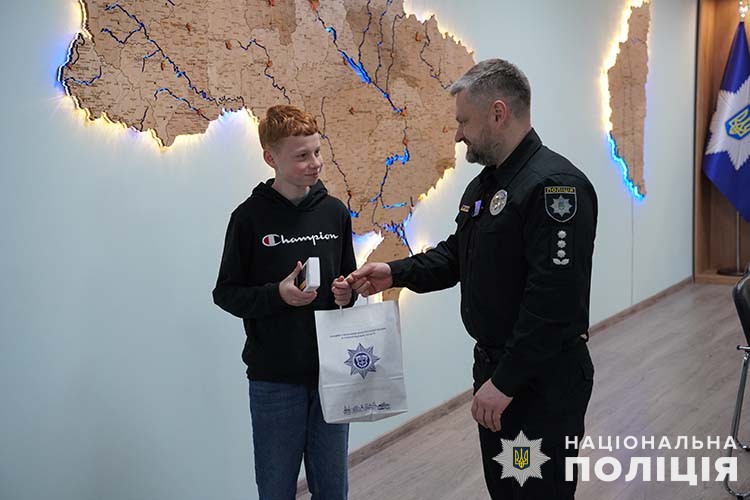 головний поліцейський тернопільської області подякував школяреві за свідому позицію