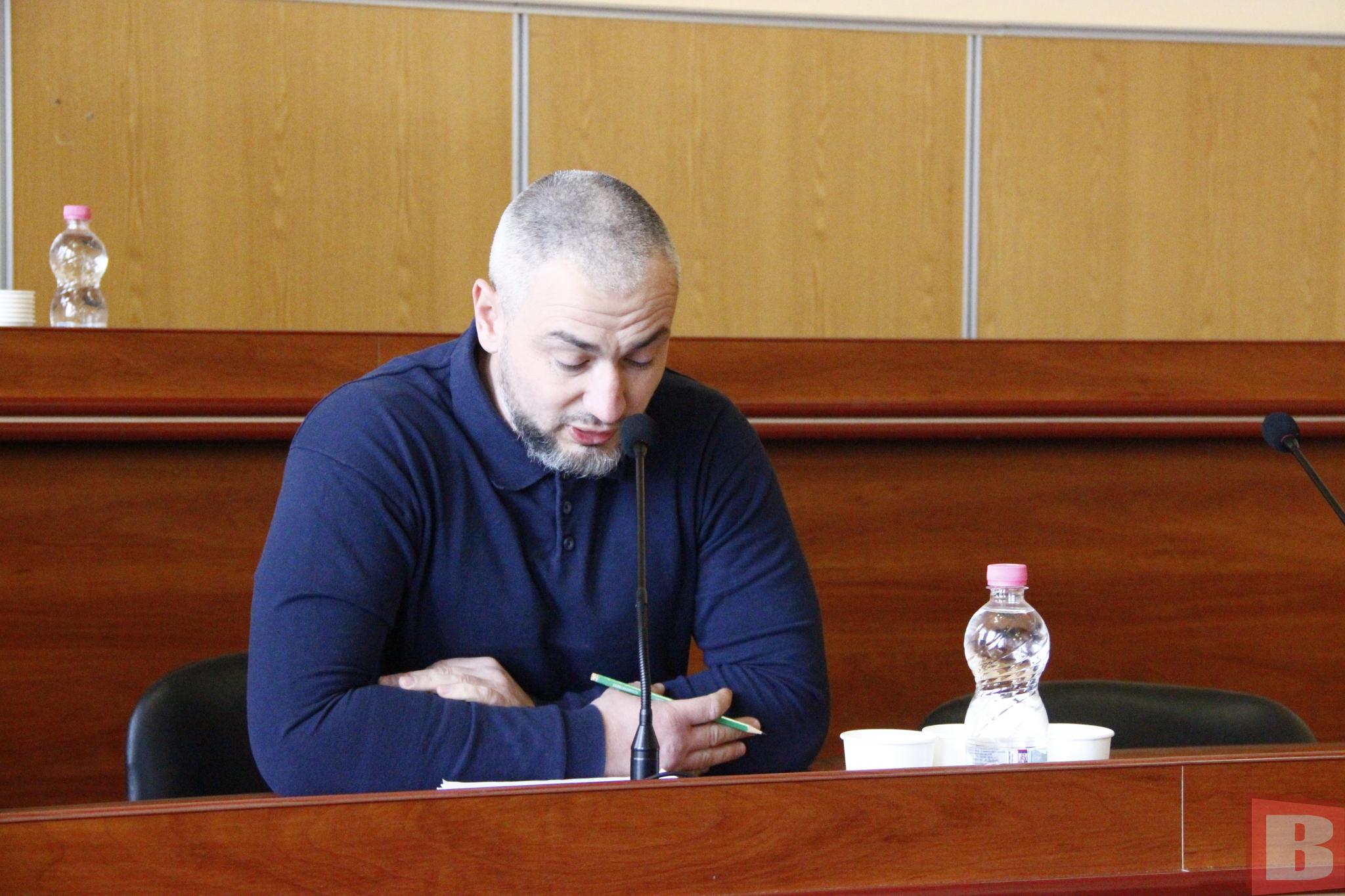 Новини Хмельницького - фото з Долю райлікарні мали вирішити в Хмельницькому: сесія не відбулася