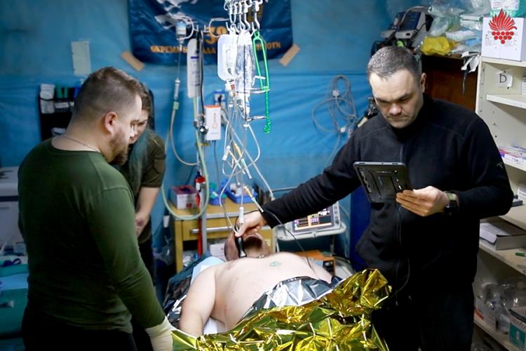 Новини Вінниці - фото з У стабпункті «Червоної Калини» показали, як медики рятують поранених бійців у найгарячіших точках