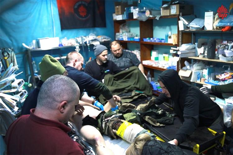 Новини Вінниці - фото з У стабпункті «Червоної Калини» показали, як медики рятують поранених бійців у найгарячіших точках