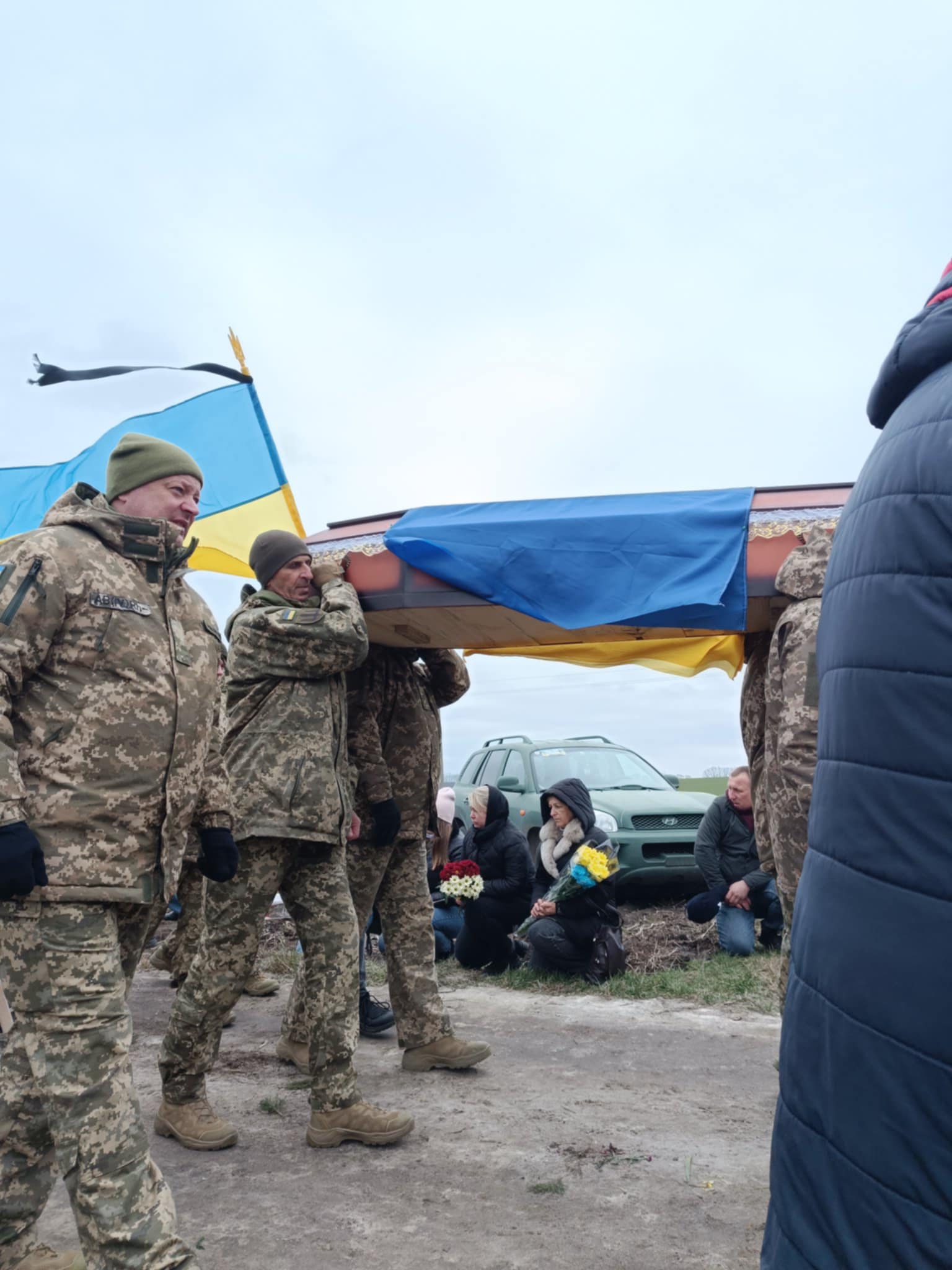 Новини Козятина - фото з Через 2 роки надії Герой Володимир Мамчур повернувся додому на щиті