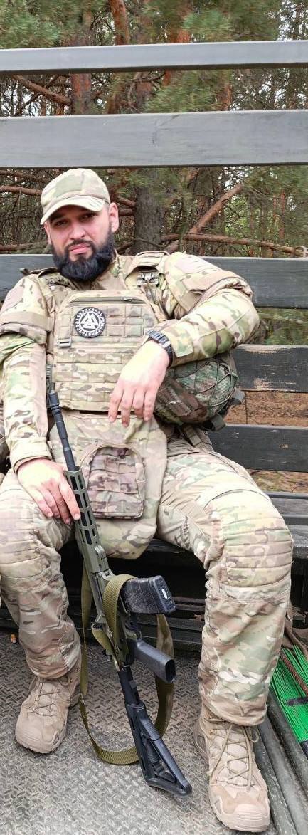 Новини Житомира - фото з “Не забрали на полі бою, але вкрали на кладовищі”: у Житомирі осквернили могилу Героя Кирила Жукова