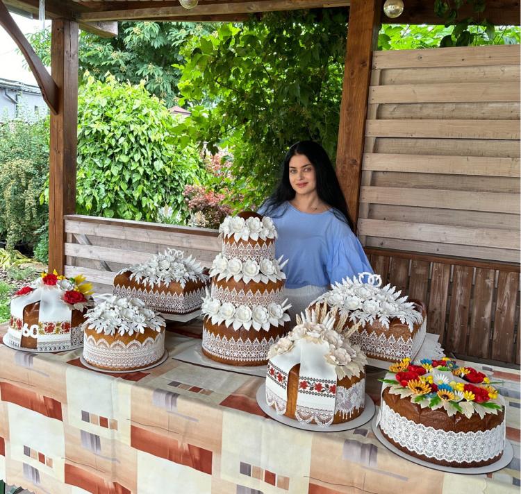 Новини Вінниці - фото з «Я людям дарую насолоду, а вони — мені натхнення»: як вінницька майстриня перетворила хобі на покликання