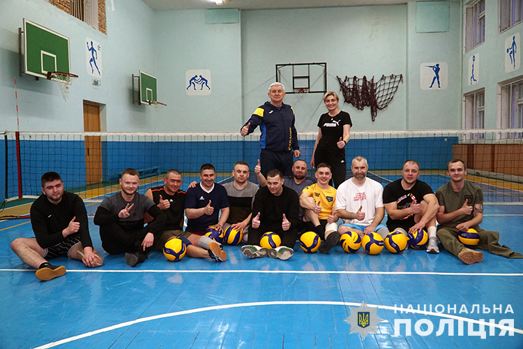 герої, які не здаються: у тернополі створюють команду з волейболу сидячи