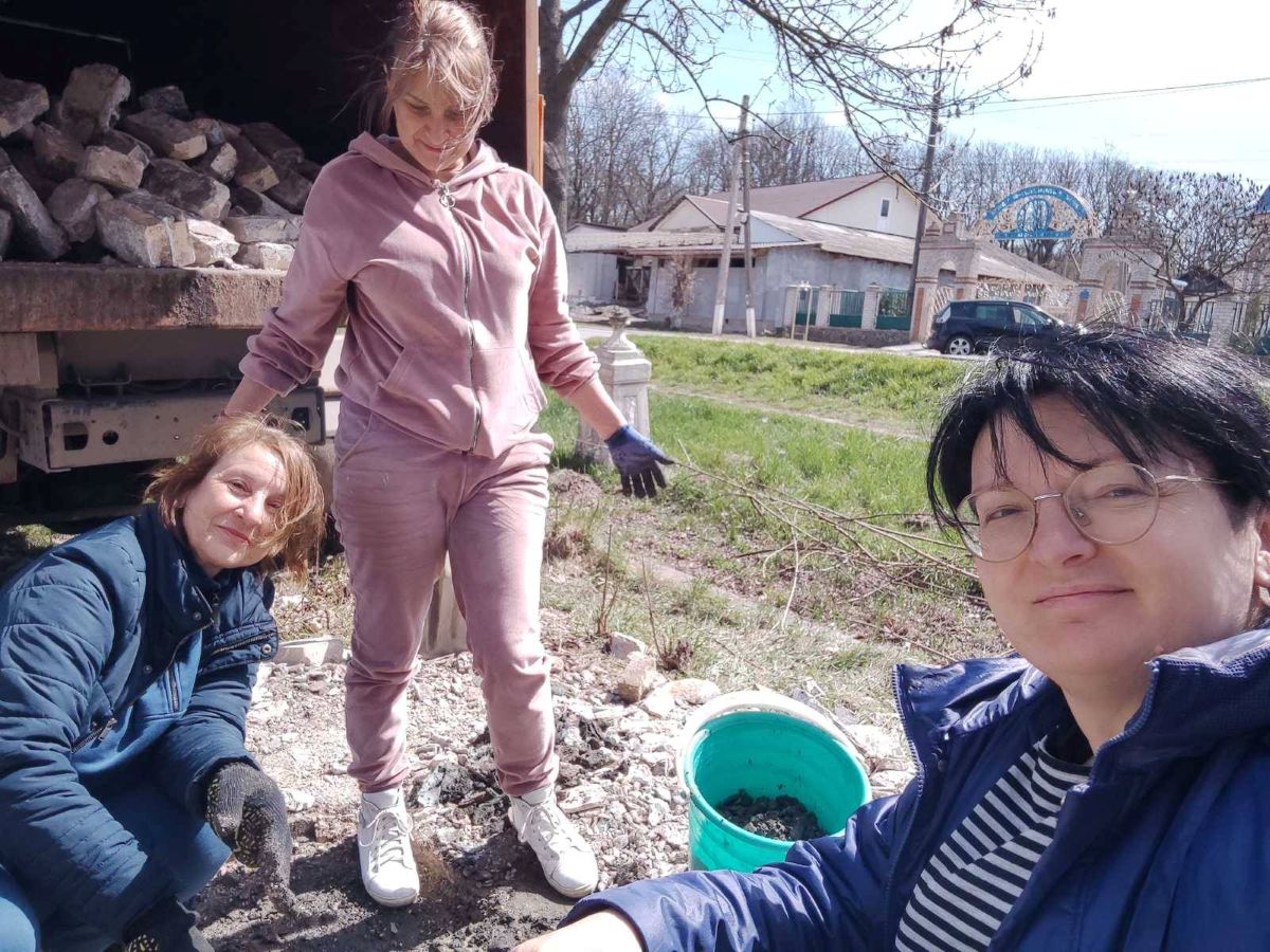 Новини Вінниці - фото з В Ободівці знайшли «капсулу» з портретом Шевченка і посланням нащадкам, яке прочитати не можна