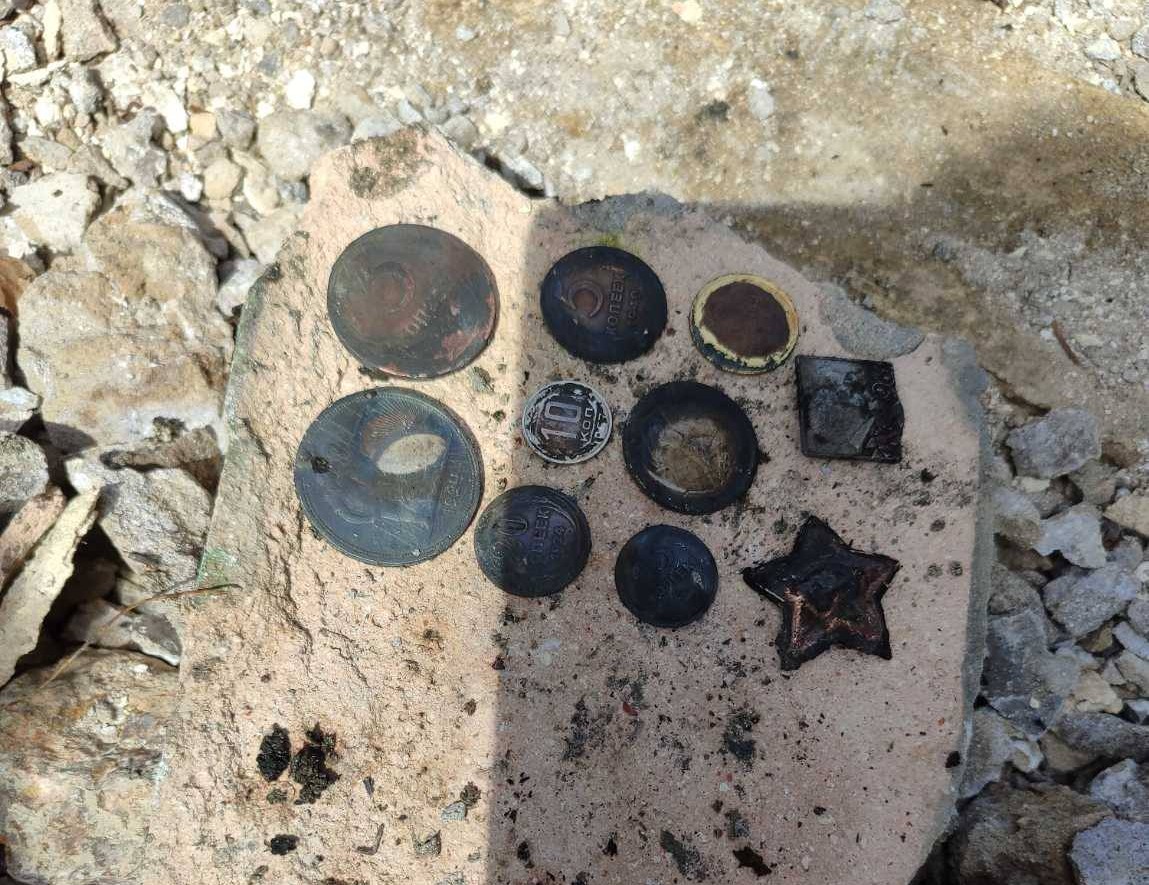 Новини Вінниці - фото з В Ободівці знайшли «капсулу» з портретом Шевченка і посланням нащадкам, яке прочитати не можна