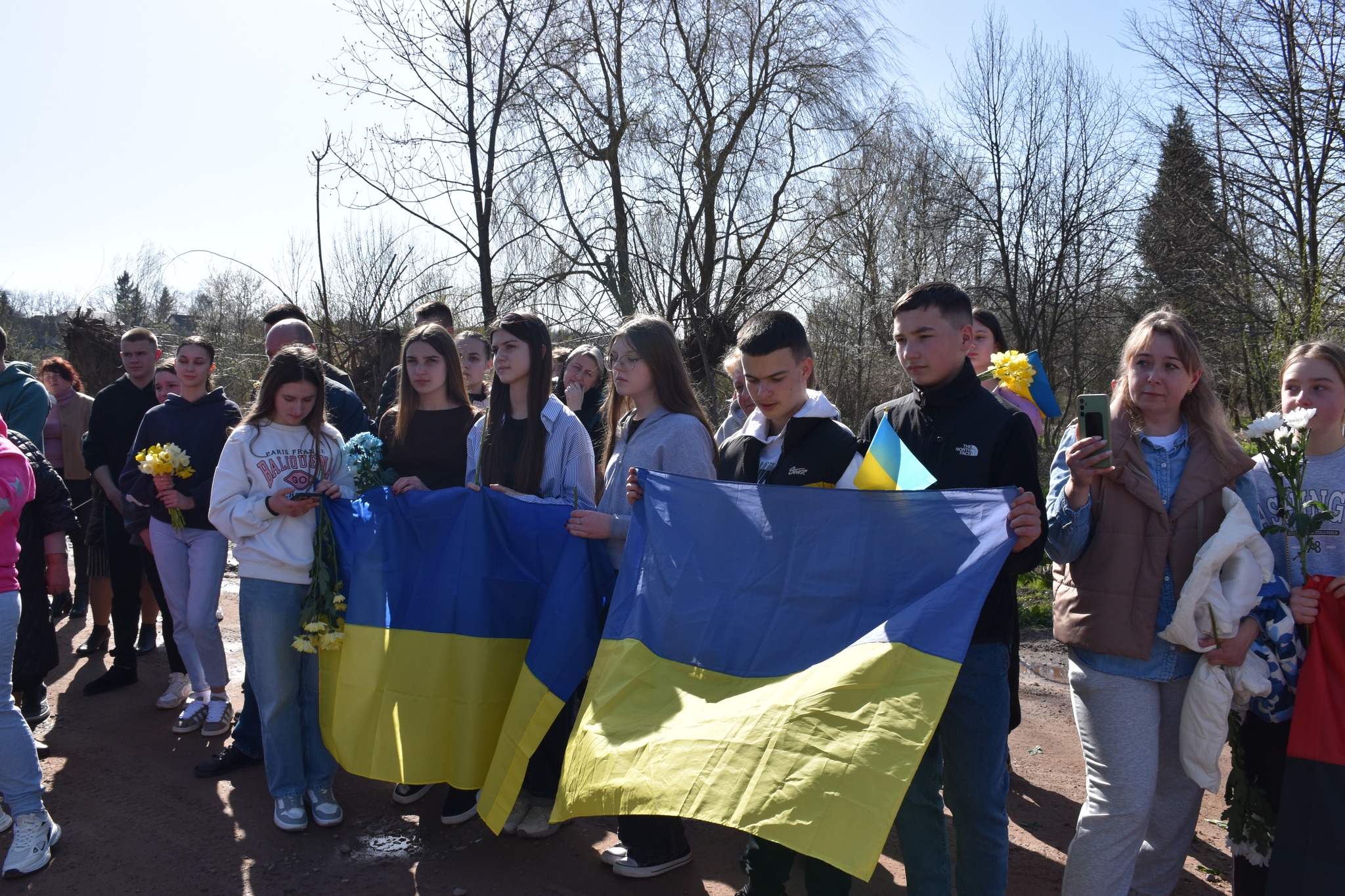 На зображенні може бути: 12 людей та текст