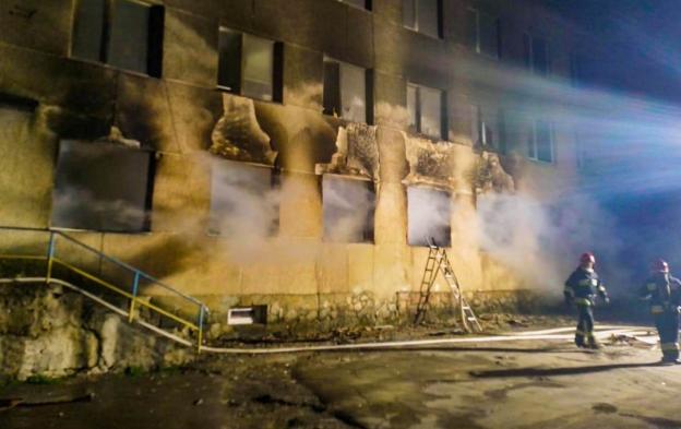 Новини Тернополя - фото з «Навчання тут зараз неможливе». Пожежа у Козівському ліцеї: що буде з учнями та вчителями