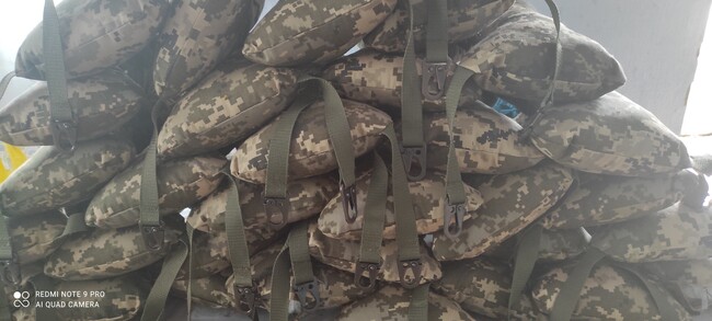 Новини Вінниці - фото з Натуральні мазі, подушки і матраци для фронту: у Яришеві жінки об'єдналися заради перемоги